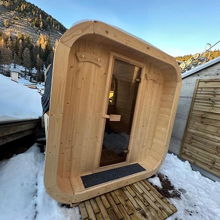 Ski Lodge Pampeago Tesero Exterior photo