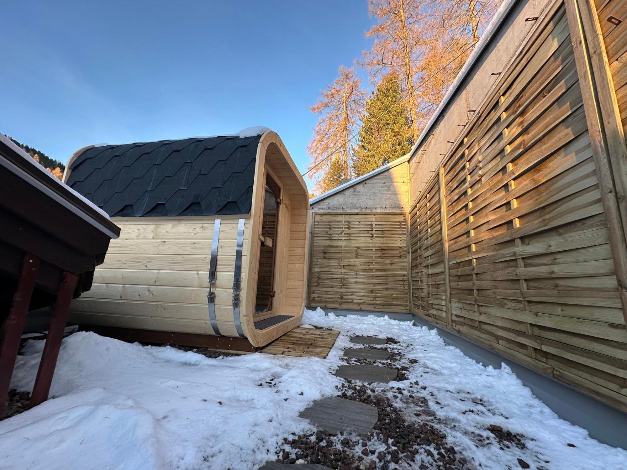 Ski Lodge Pampeago Tesero Exterior photo